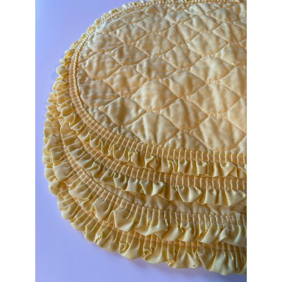 Ruffled Sunshine Yellow Placemats: 4 - Picture 3 of 8
